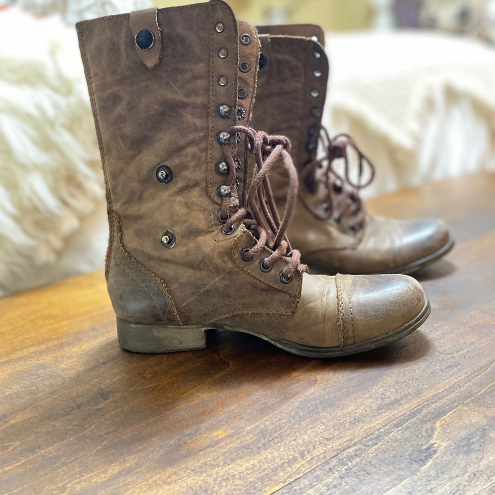Steve Madden Women’s Troopa Combat Leather Boots